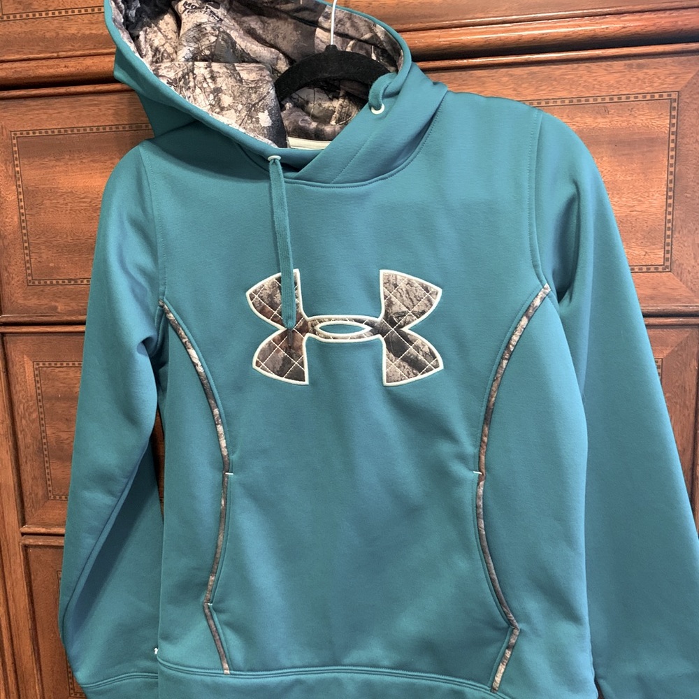 Under Armour Hoodie